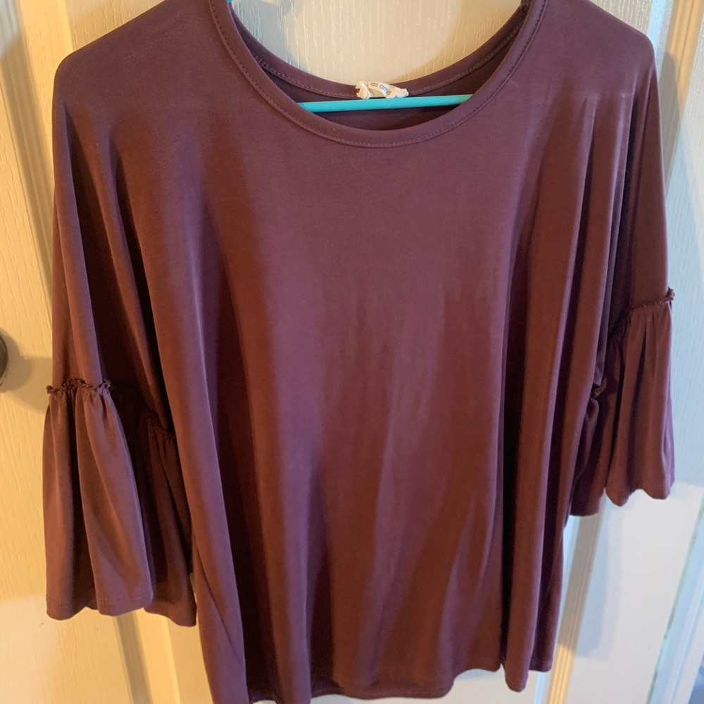 ruffle sleeve top